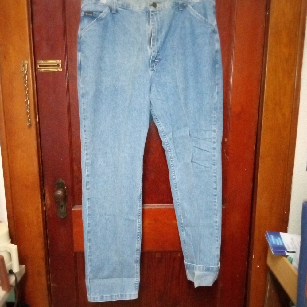 Wrangler back tab jeans 16x32-NWT-Medium wash-Straight leg